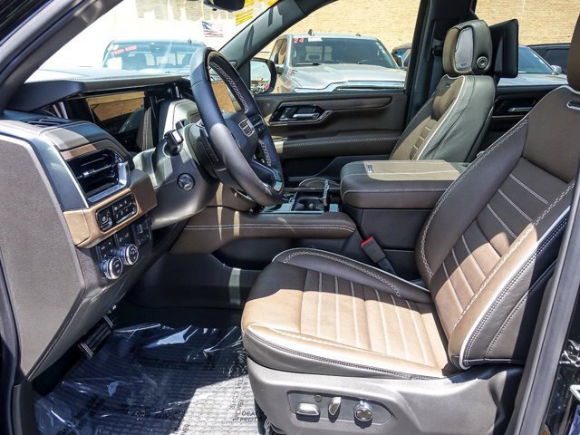 Used 2026 GMC Yukon Denali Ultimate AWD/4WD image 13