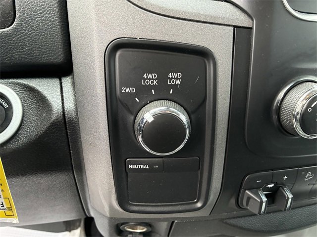 Used 2018 RAM 2500 Tradesman w/ Chrome Appearance Group image 29