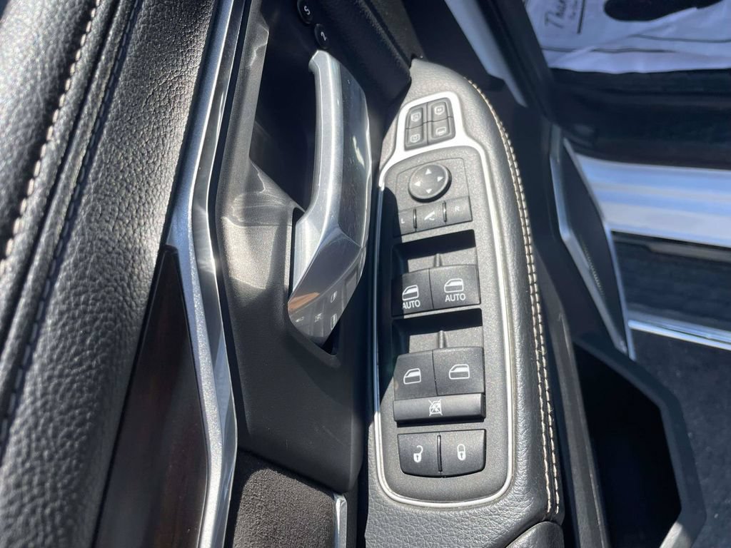 Used 2023 RAM 2500 Laramie AWD/4WD image 16