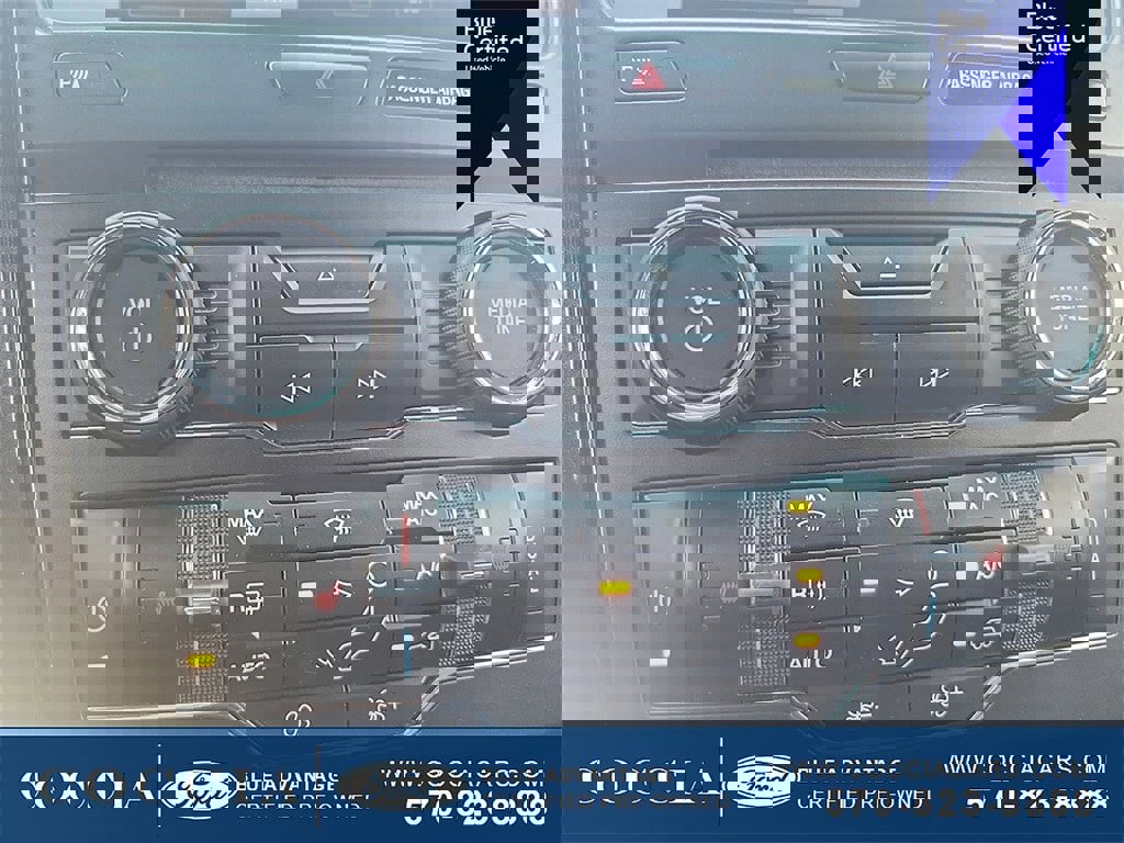 Certified 2016 Ford Explorer XLT w/ Equipment Group 202A image 18