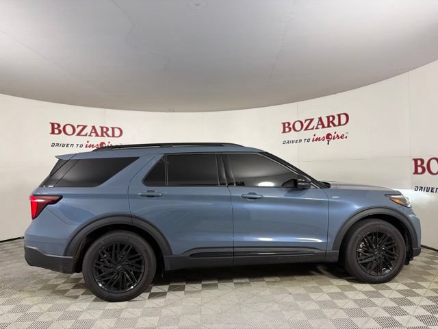 Certified 2025 Ford Explorer ST-Line RWD image 17