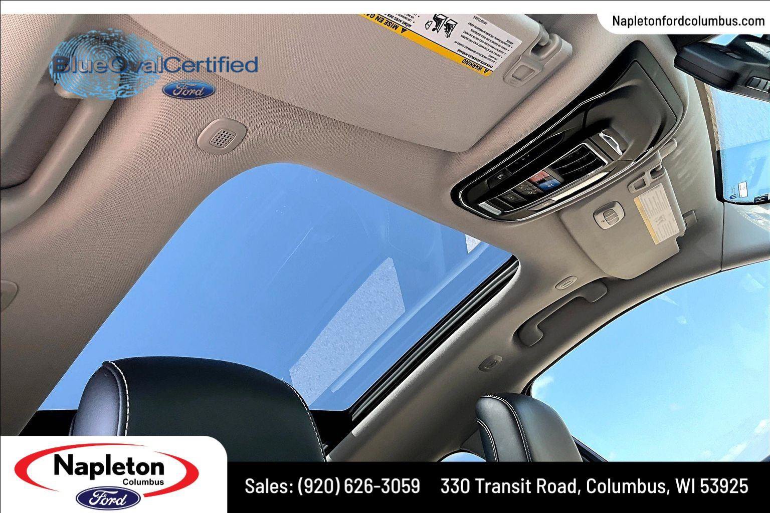 Used 2023 Jeep Grand Cherokee Limited w/ Luxury Tech Group II AWD/4WD image 23