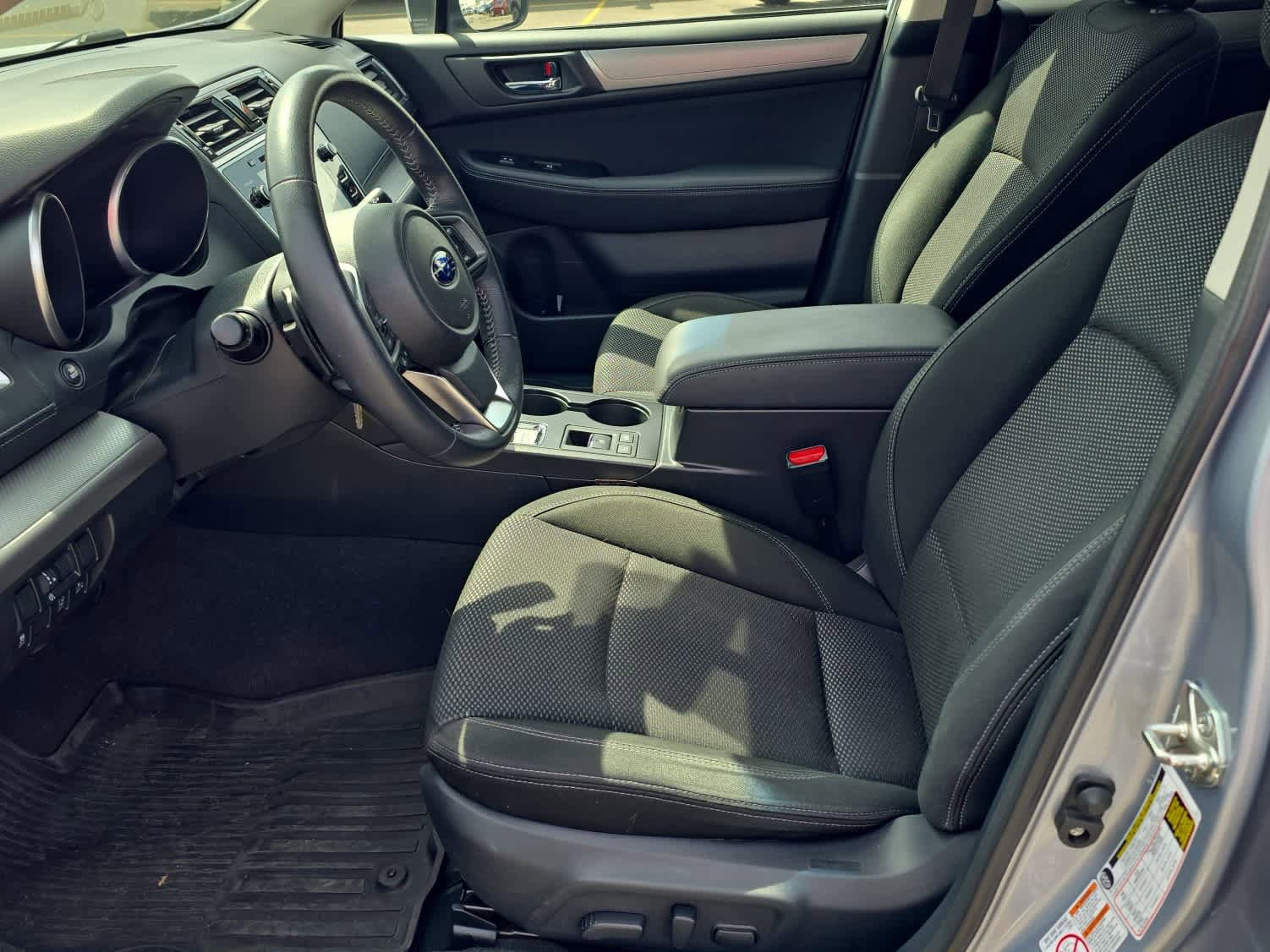 Used 2019 Subaru Outback 2.5i Premium AWD/4WD image 8