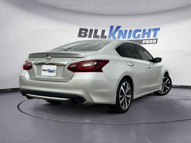 Used 2017 Nissan Altima 2.5 SR FWD image 5