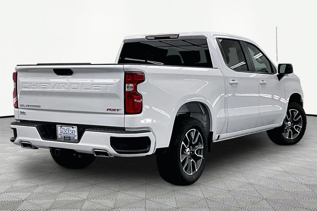 Used 2024 Chevrolet Silverado 1500 RST w/ Z71 Off-Road Package AWD/4WD image 2