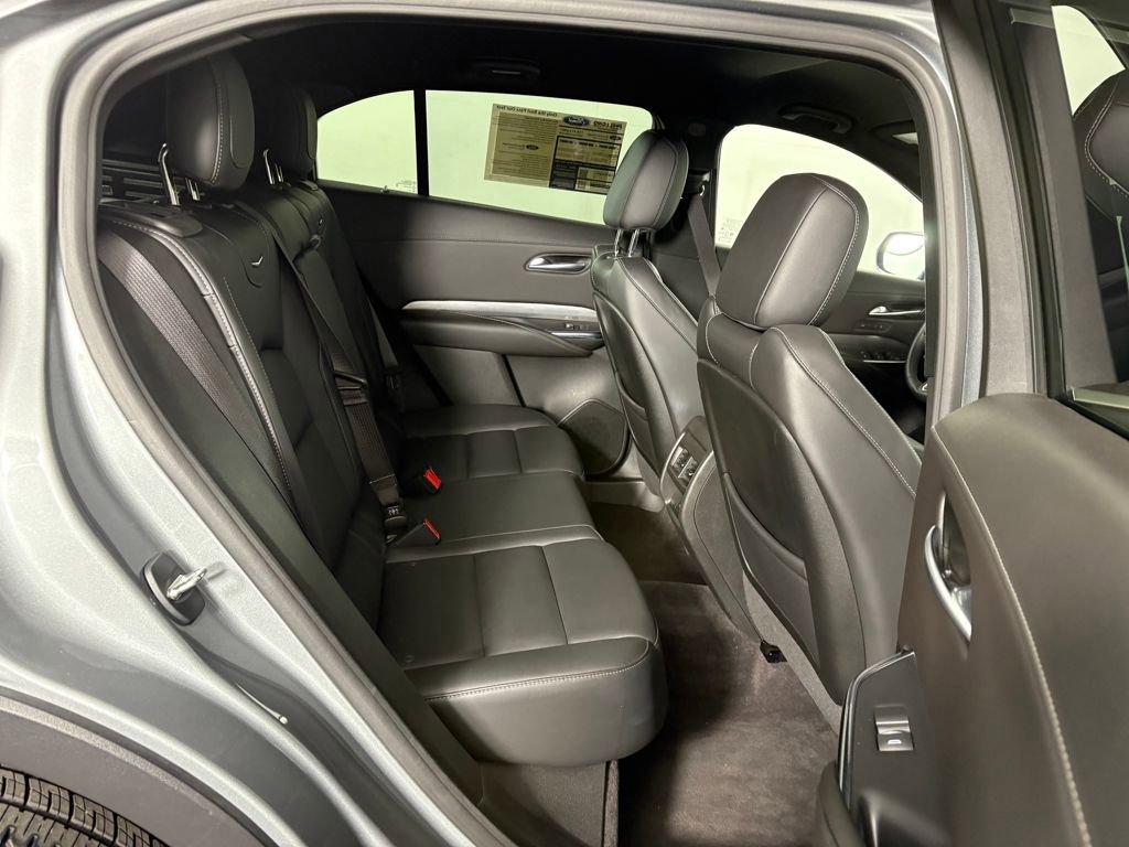 Used 2024 Cadillac XT4 Premium Luxury image 34