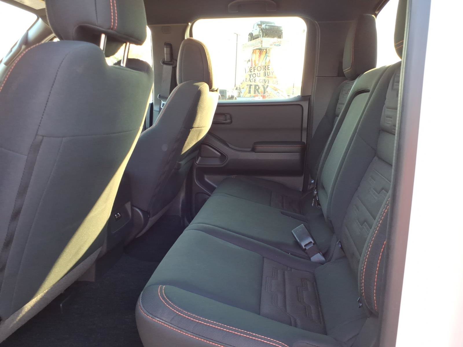 Used 2026 Nissan Frontier PRO-4X AWD/4WD image 13