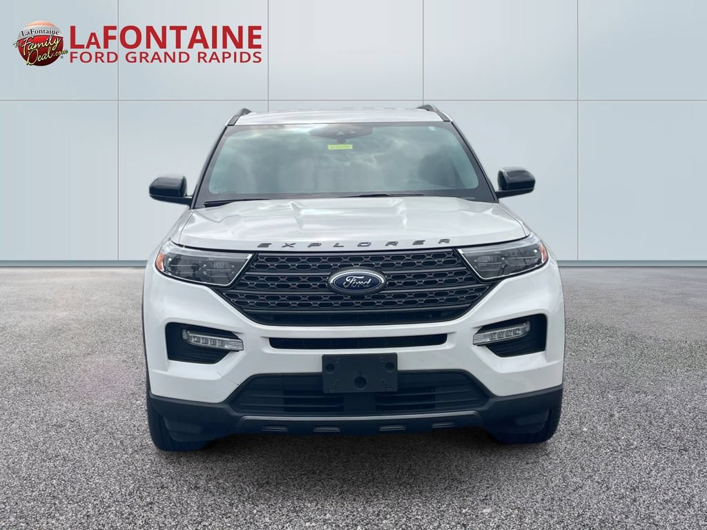 Certified 2023 Ford Explorer XLT w/ Equipment Group 202A AWD/4WD image 2