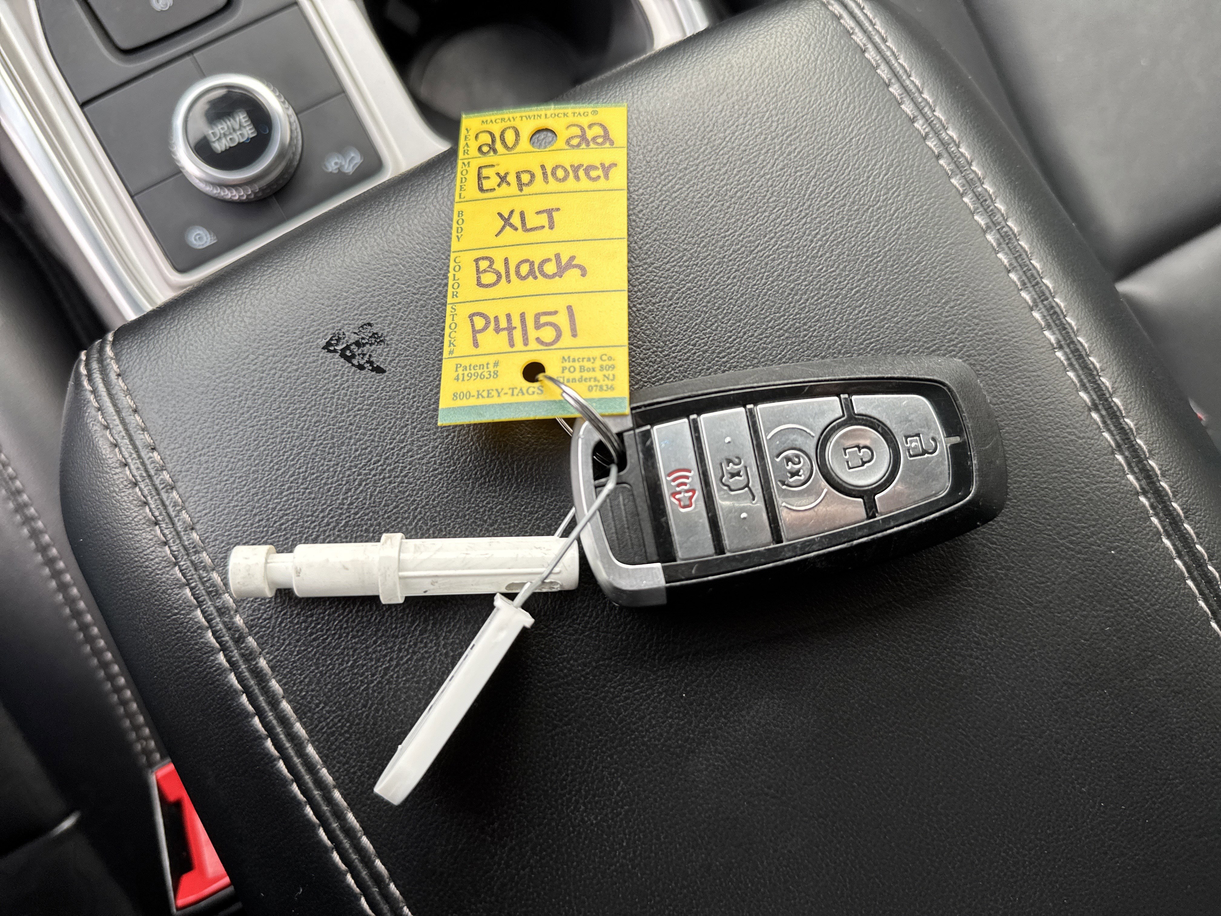 Certified 2022 Ford Explorer XLT w/ Equipment Group 202A image 43