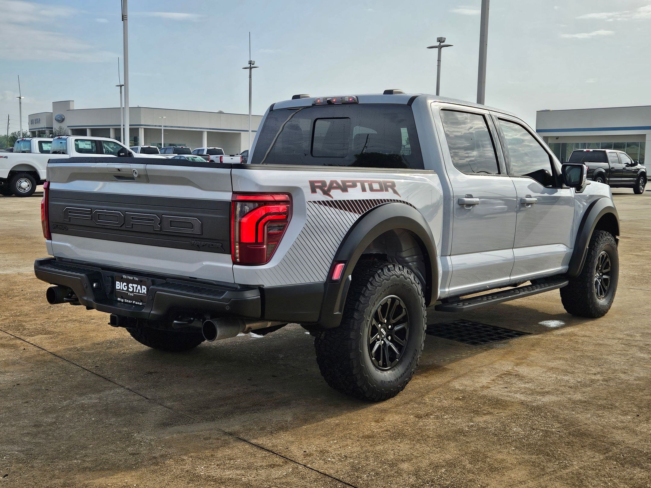 Certified 2025 Ford F150 Raptor AWD/4WD image 3