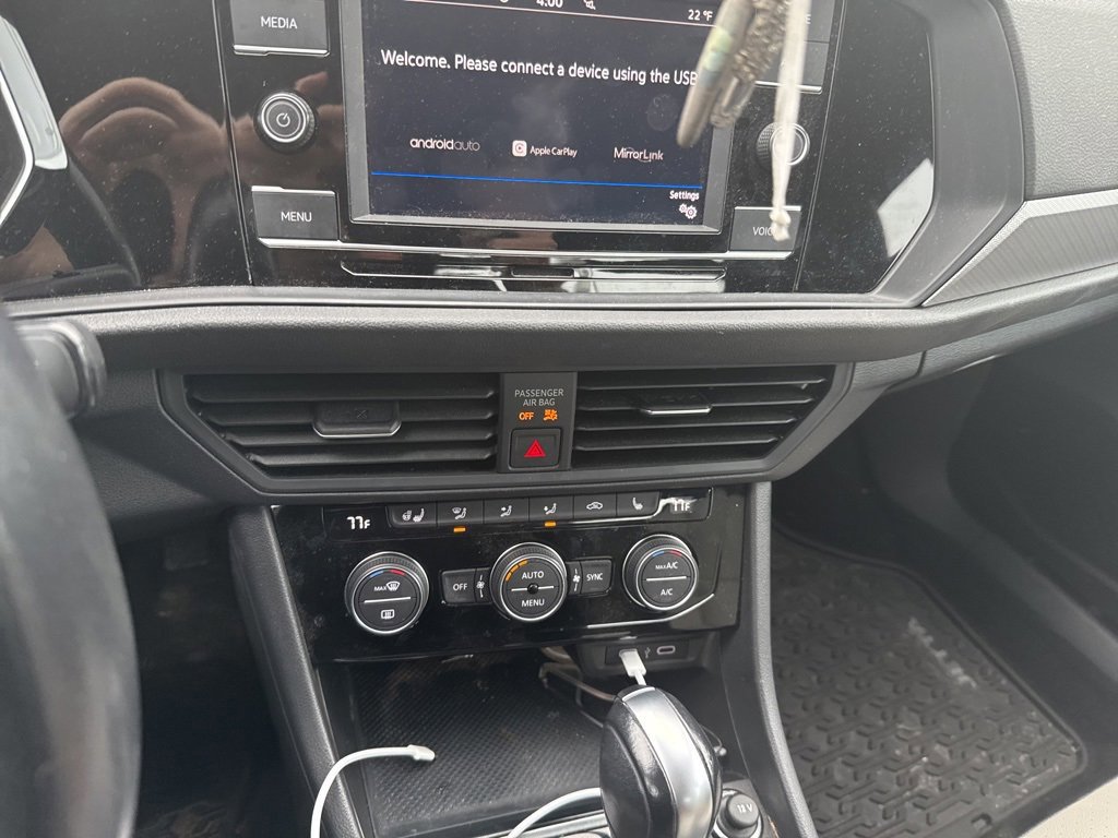 Used 2021 Volkswagen Jetta R-Line w/ R-Line Cold Weather Package image 6