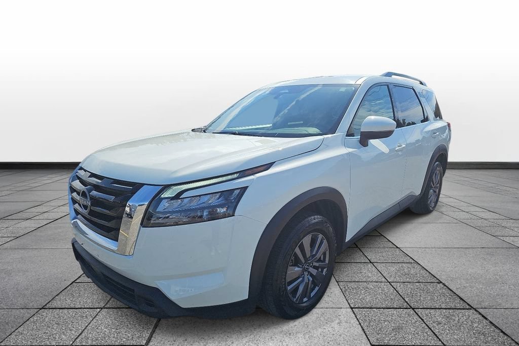 Used 2025 Nissan Pathfinder SV