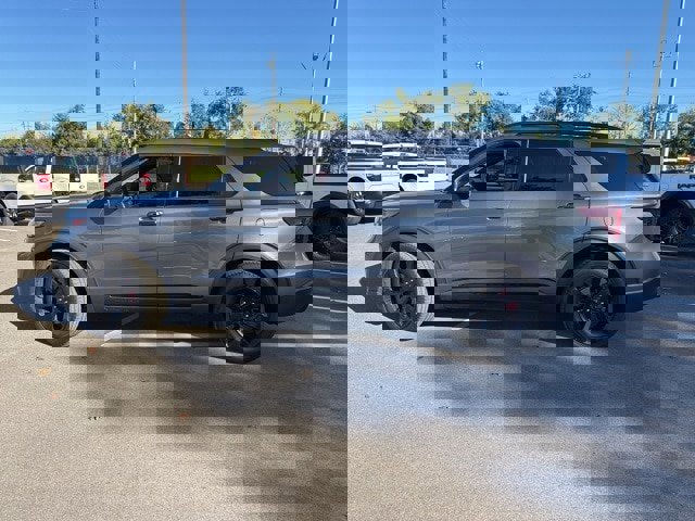 Certified 2023 Ford Explorer ST w/ Equipment Group 401A image 5