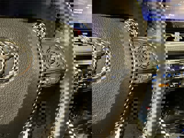 Used 2022 Toyota RAV4 XLE w/ Convenience Package image 14