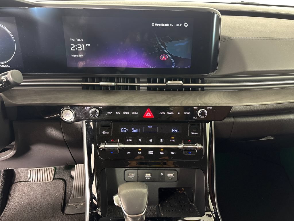 Used 2024 Kia Carnival SX FWD image 30