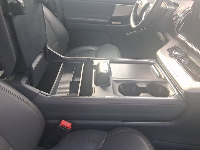 Certified 2025 Ford Expedition Active AWD/4WD image 15