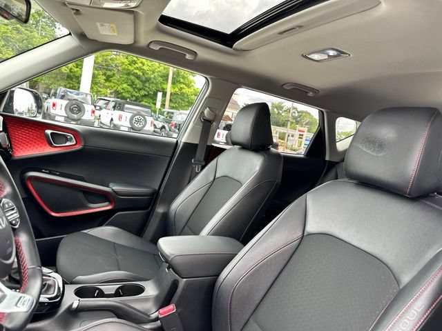 Used 2023 Kia Soul GT-Line FWD image 33