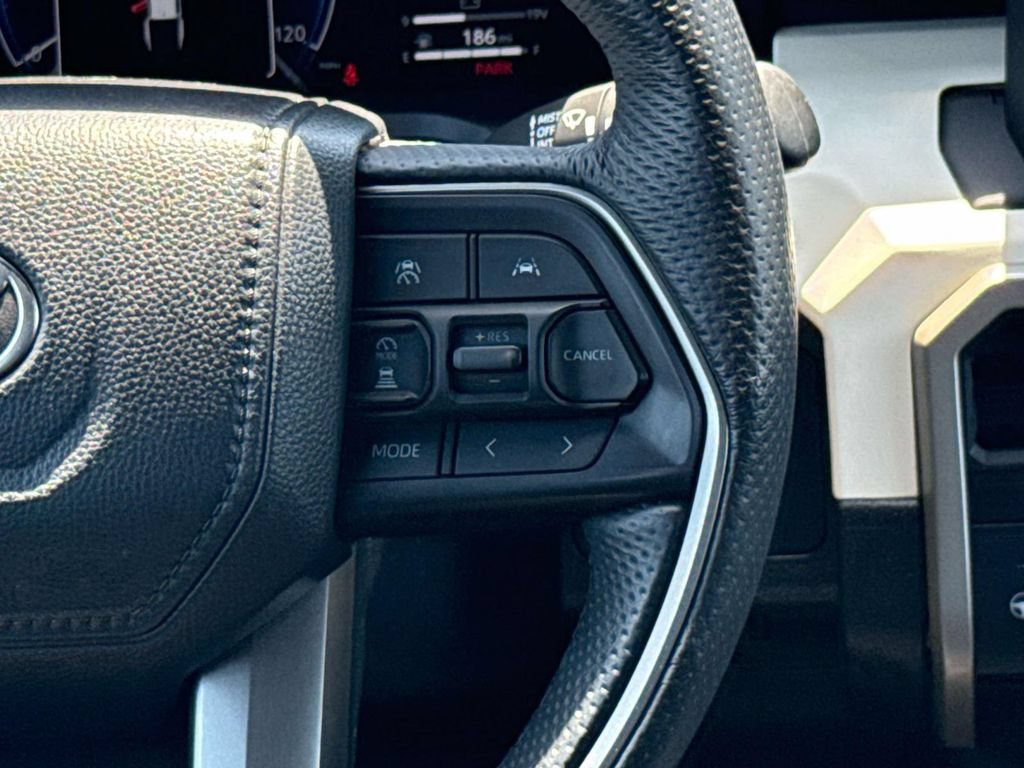 Used 2024 Toyota Tacoma TRD Sport AWD/4WD image 18