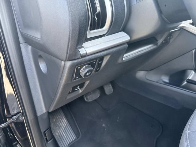 Certified 2025 Ford Expedition Active image 28