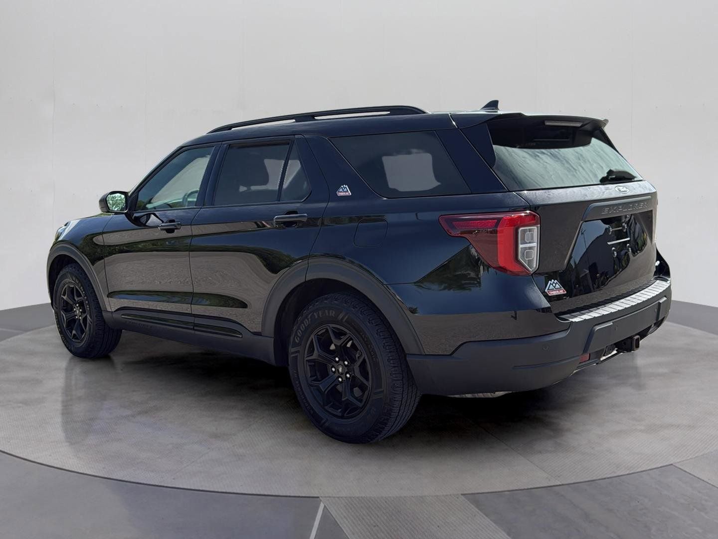 Certified 2022 Ford Explorer Timberline image 3