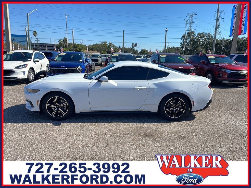 Certified 2025 Ford Mustang Coupe image 4
