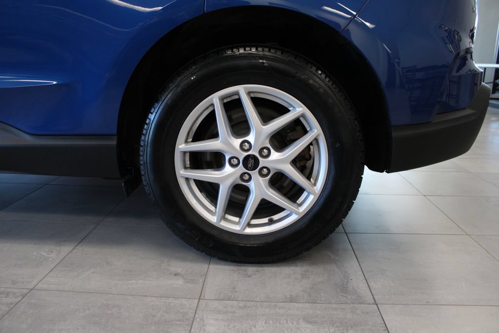 Certified 2024 Ford Edge SEL w/ Convenience Package AWD/4WD image 9