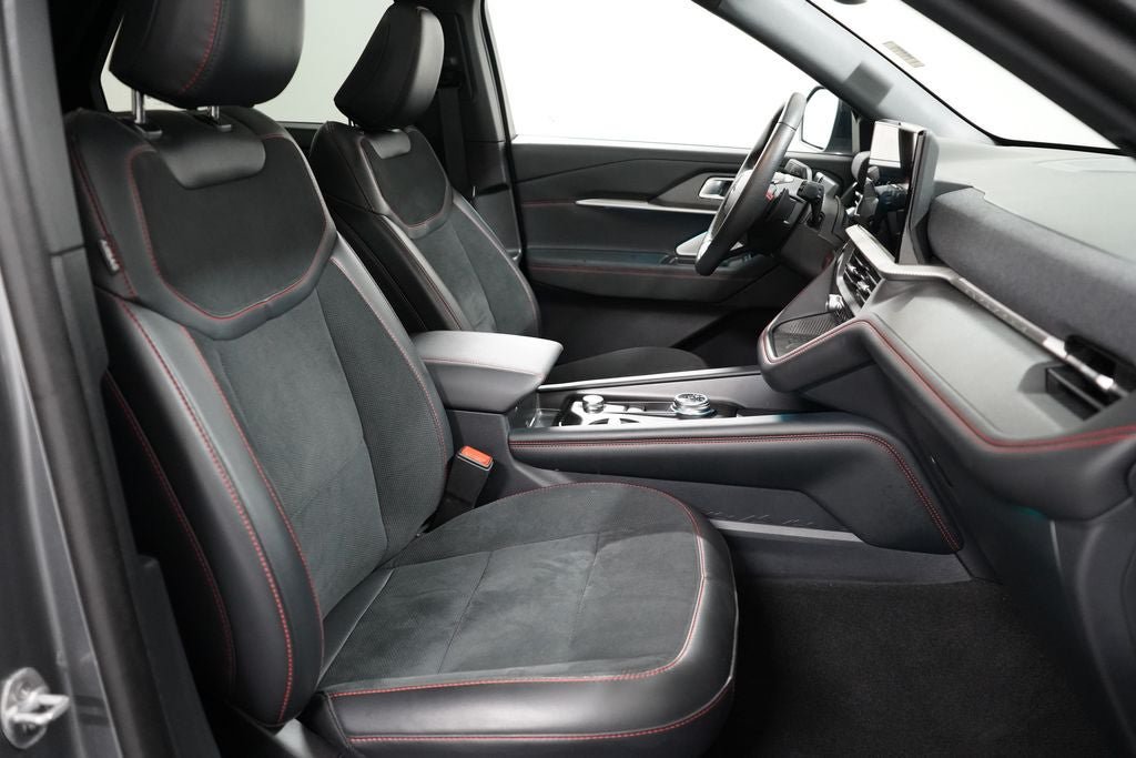 Certified 2025 Ford Explorer ST AWD/4WD image 33