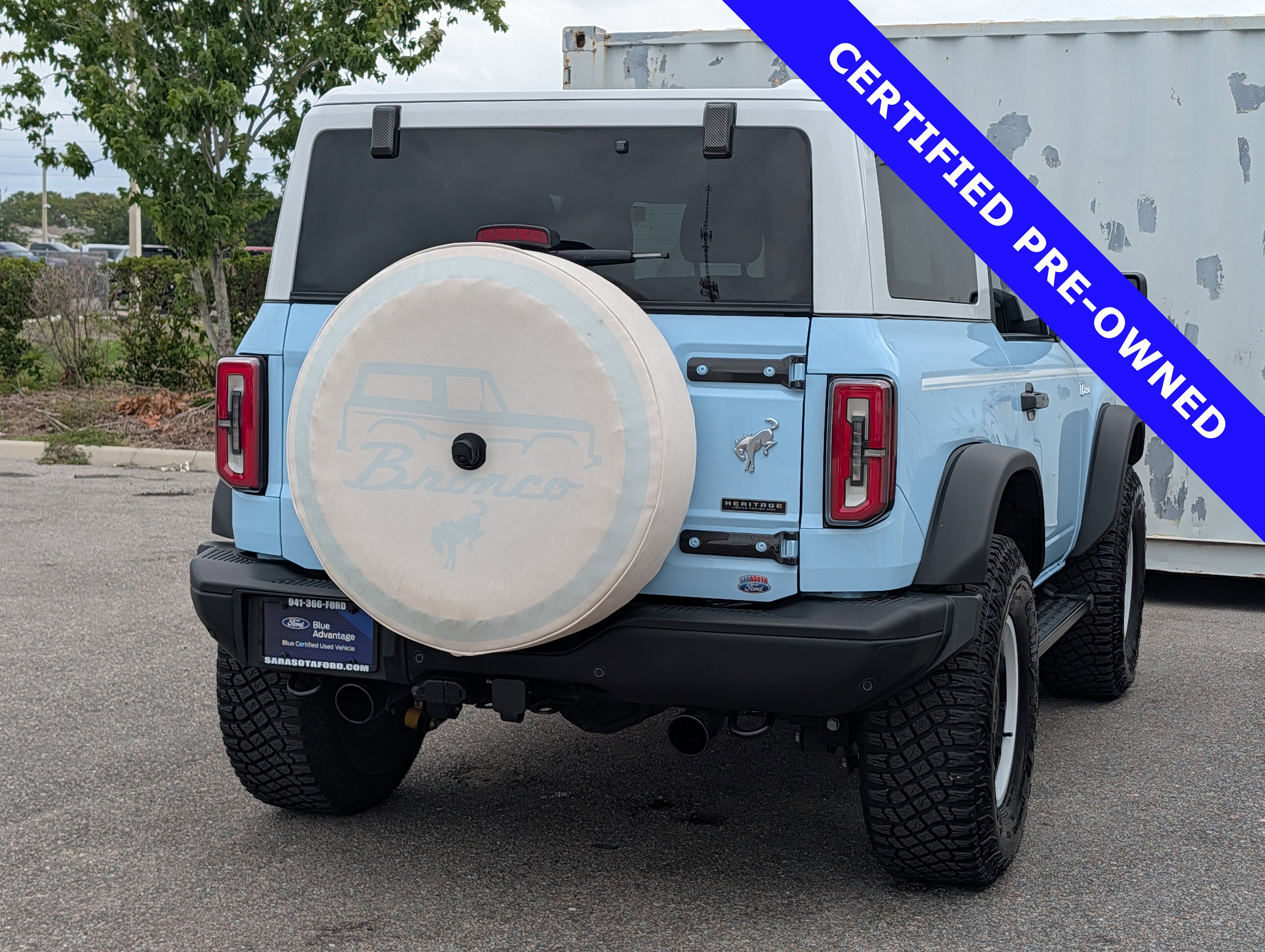 Certified 2023 Ford Bronco Heritage Edition AWD/4WD image 4