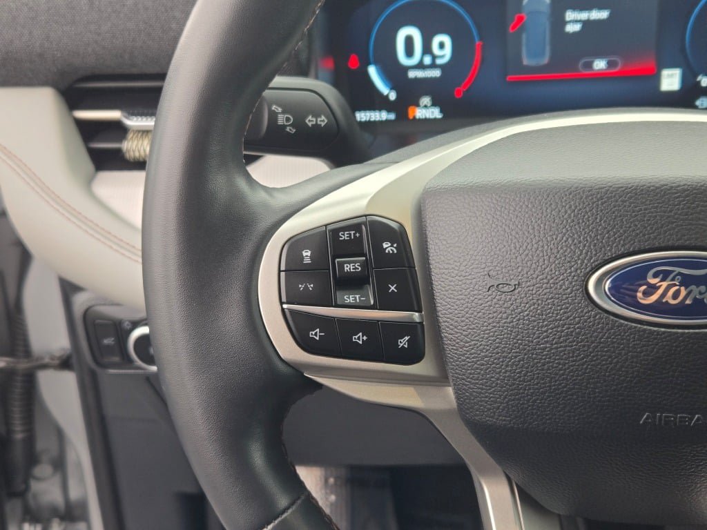 Certified 2025 Ford Explorer Active w/ Active Comfort Package AWD/4WD image 33