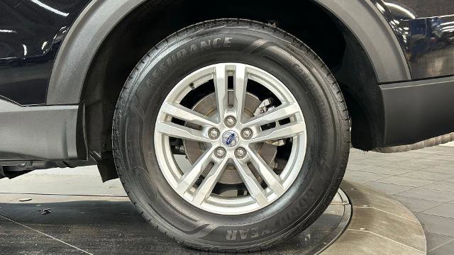 Certified 2023 Ford Explorer XLT w/ Equipment Group 202A image 27
