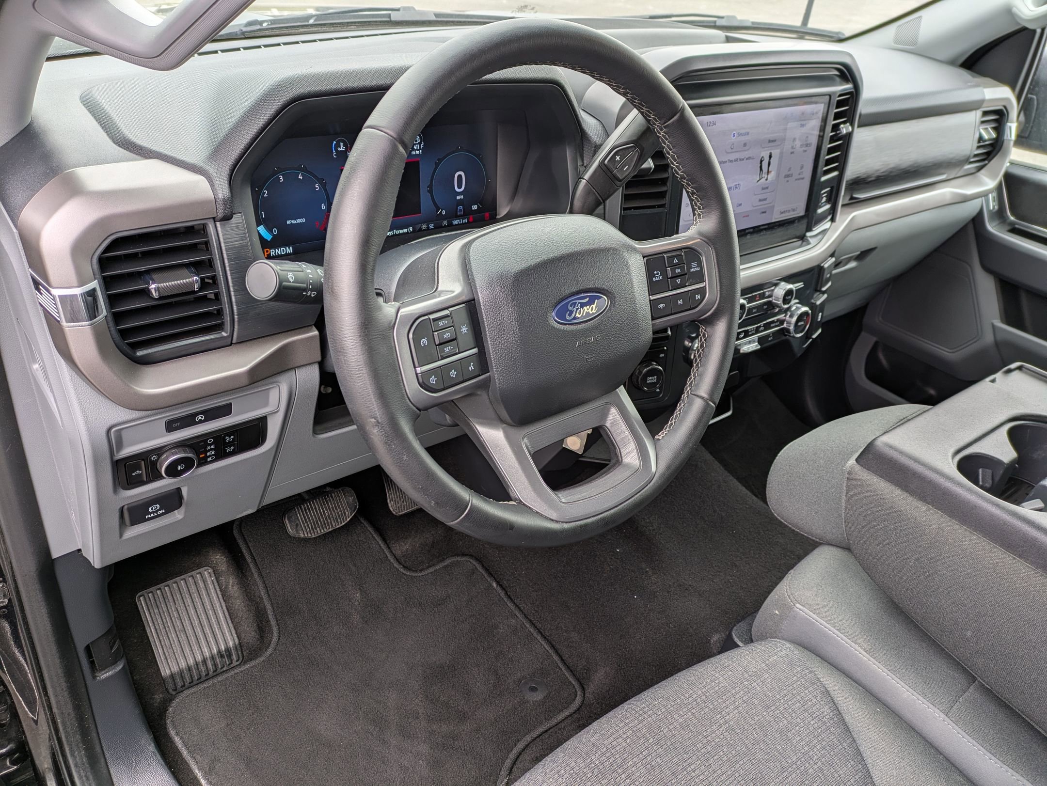 Certified 2025 Ford F150 XLT w/ Equipment Group 301A Standard image 8