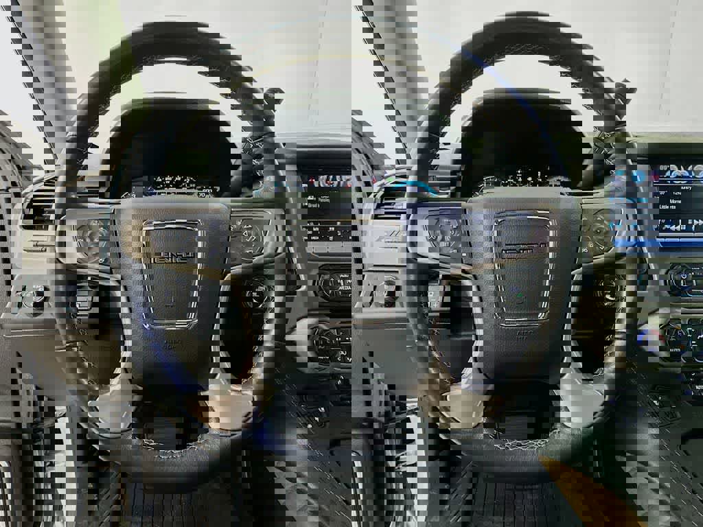 Used 2019 GMC Yukon Denali w/ Open Road Package image 19