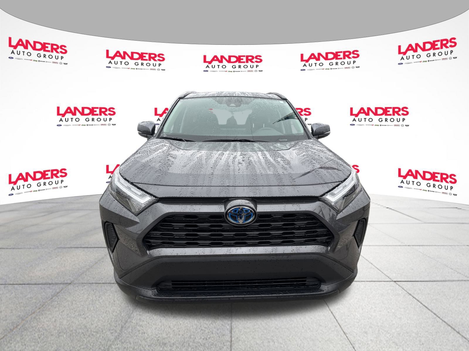 Used 2024 Toyota RAV4 LE image 10