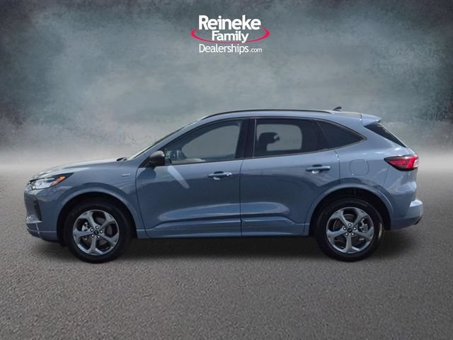 Certified 2024 Ford Escape ST-Line w/ Tech Pack #1 AWD/4WD image 9