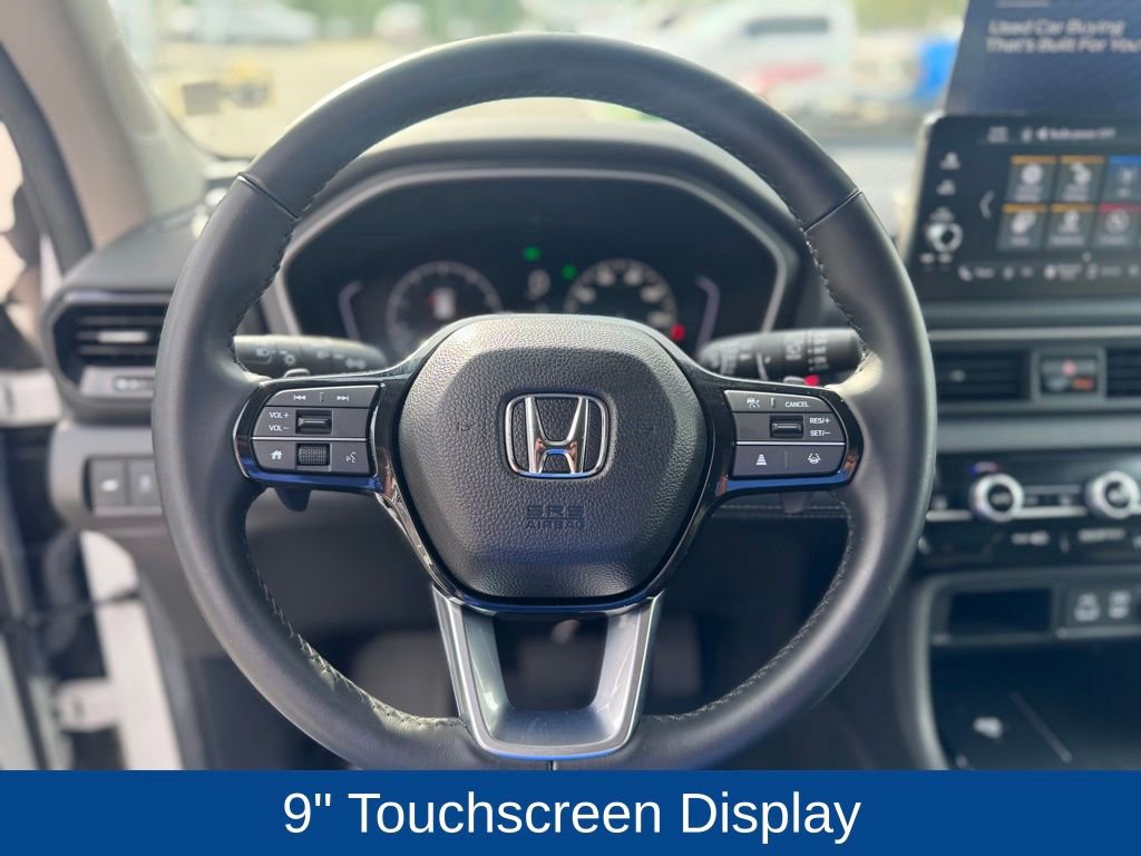 Used 2025 Honda Pilot EX-L image 11