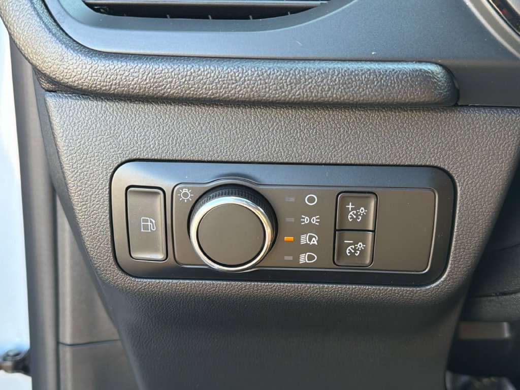Certified 2025 Ford Escape ST-Line w/ Equipment Group 301A FWD image 37