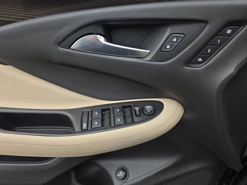 Used 2019 Buick Envision Premium w/ Driver Confidence Package AWD/4WD image 21