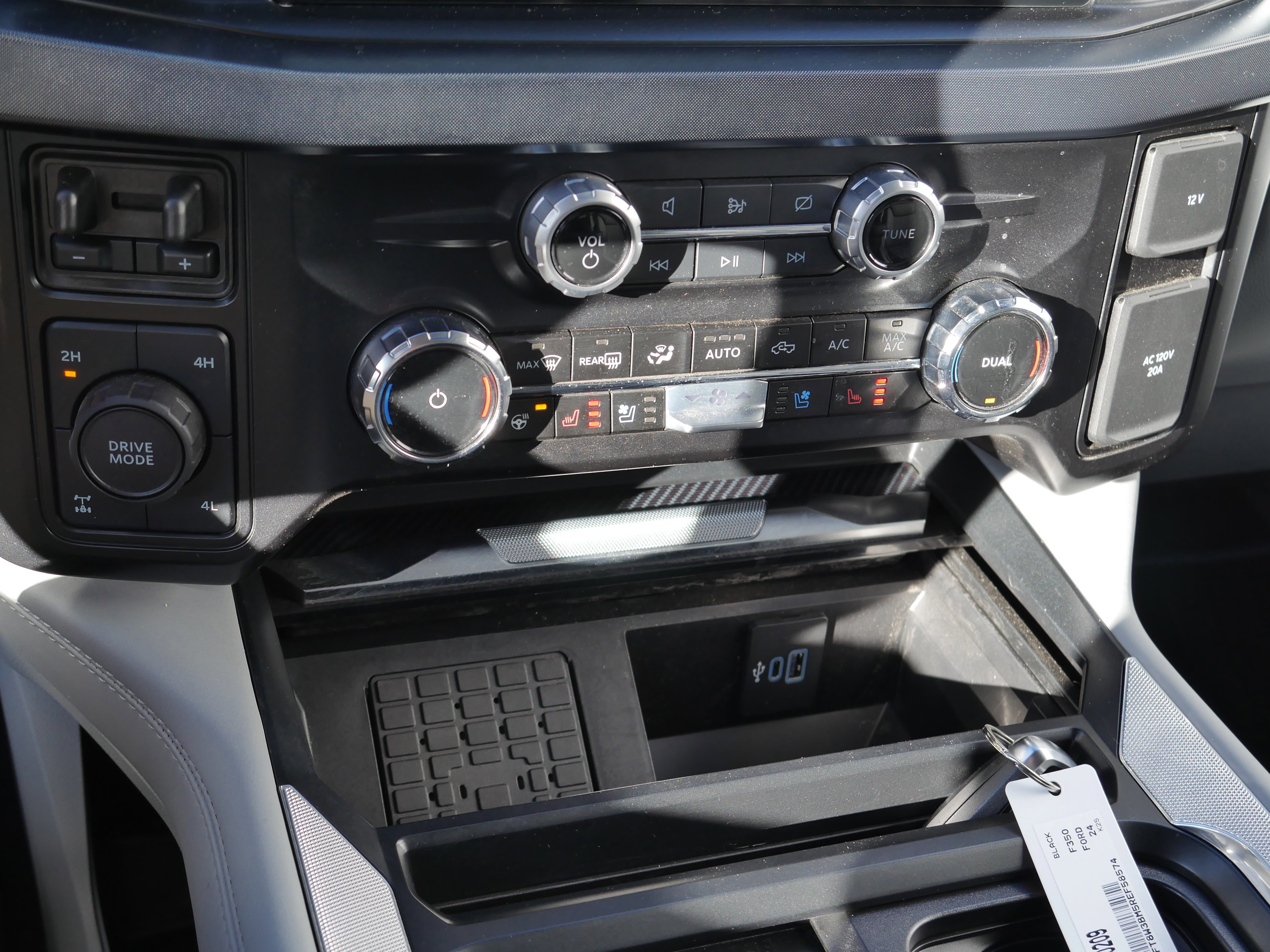 Certified 2024 Ford F350 Limited w/ FX4 Off-Road Package image 25