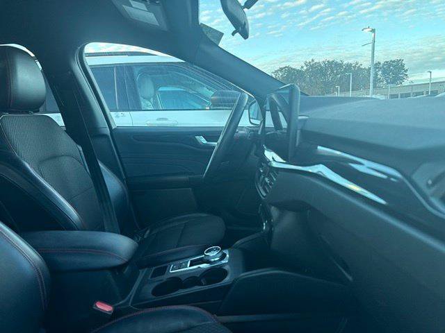Certified 2023 Ford Escape ST-Line w/ Tech Pack #1 AWD/4WD image 11