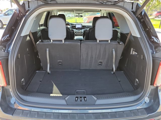 Certified 2023 Ford Explorer XLT w/ Equipment Group 202A AWD/4WD image 33