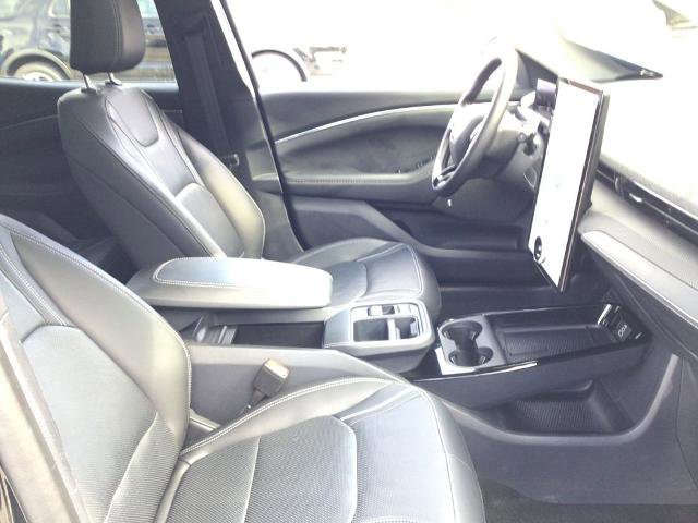 Certified 2025 Ford Mustang Mach-E Premium image 29