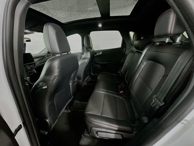 Certified 2023 Ford Escape ST-Line w/ Tech Pack #1 image 33