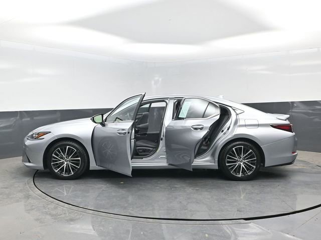 Used 2024 Lexus ES 350 w/ Premium Package FWD image 32