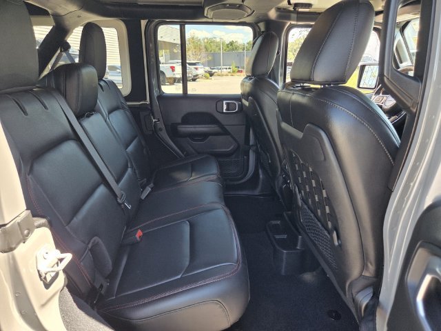 Used 2023 Jeep Wrangler Unlimited Rubicon w/ LED Lighting Group AWD/4WD image 20