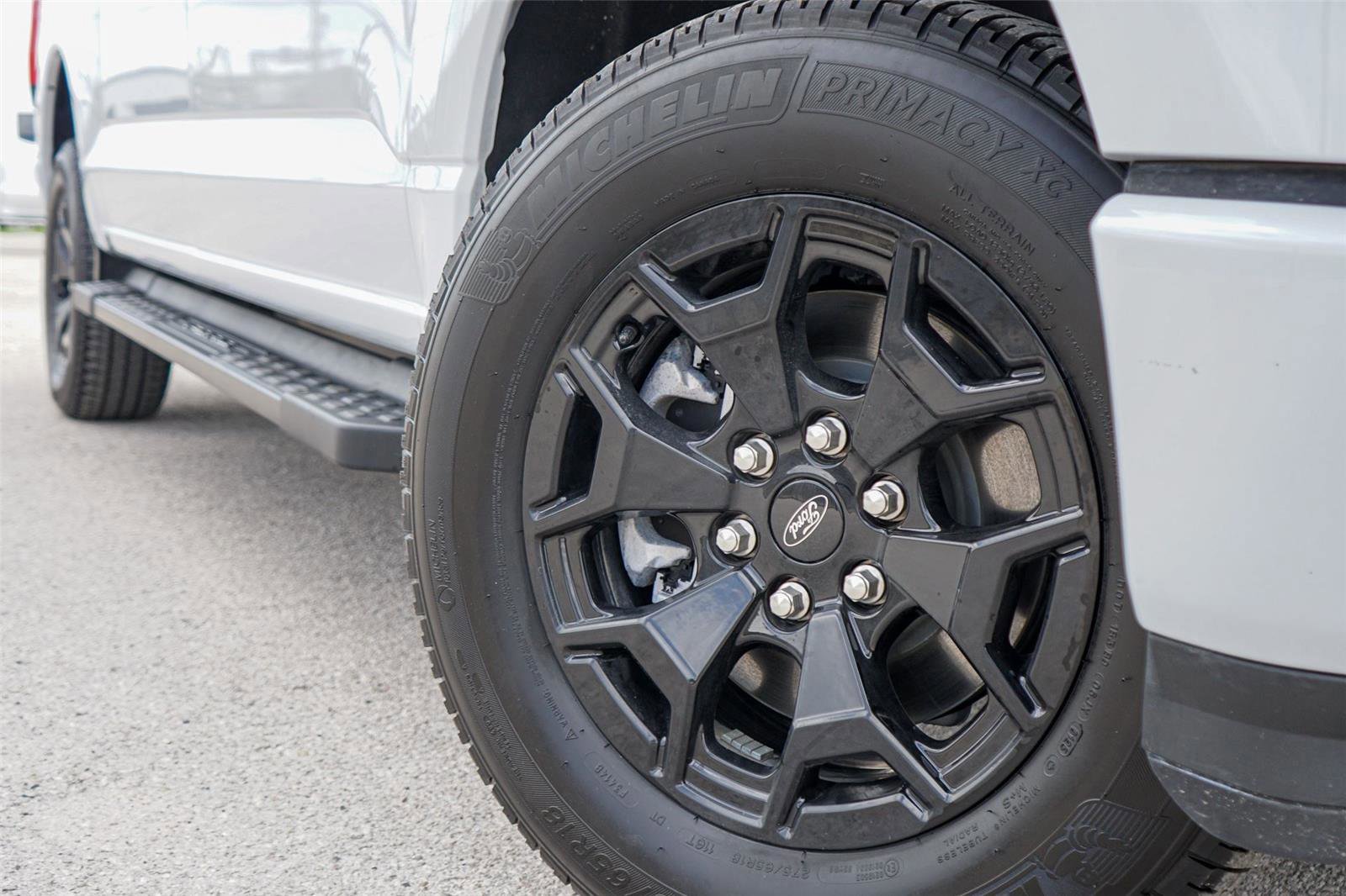 Certified 2025 Ford F150 Lightning XLT AWD/4WD image 7