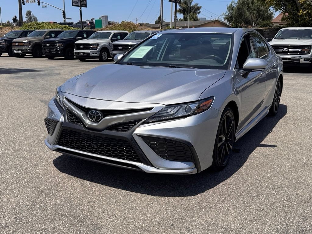 Used 2023 Toyota Camry XSE FWD image 7