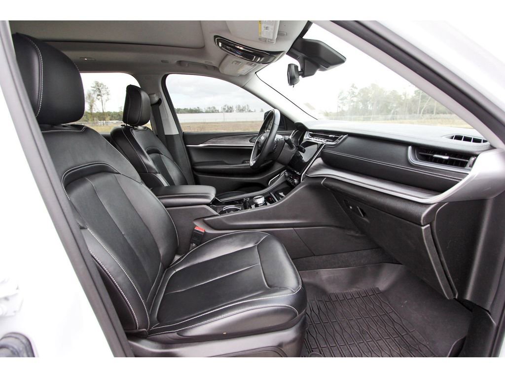 Used 2022 Jeep Grand Cherokee L Limited image 26