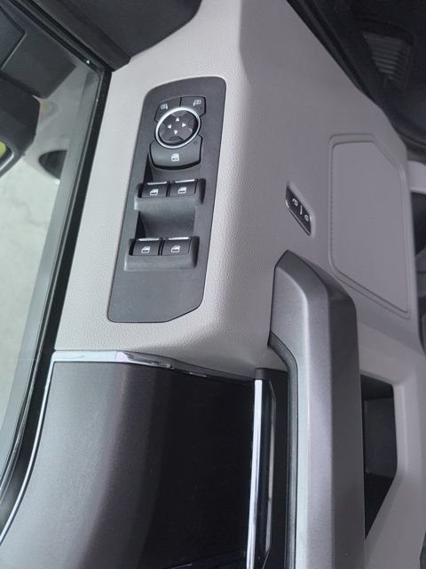 Certified 2018 Ford F150 XLT AWD/4WD image 13