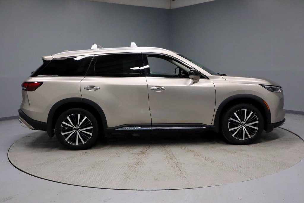 Used 2022 INFINITI QX60 Sensory w/ Vision Package image 6