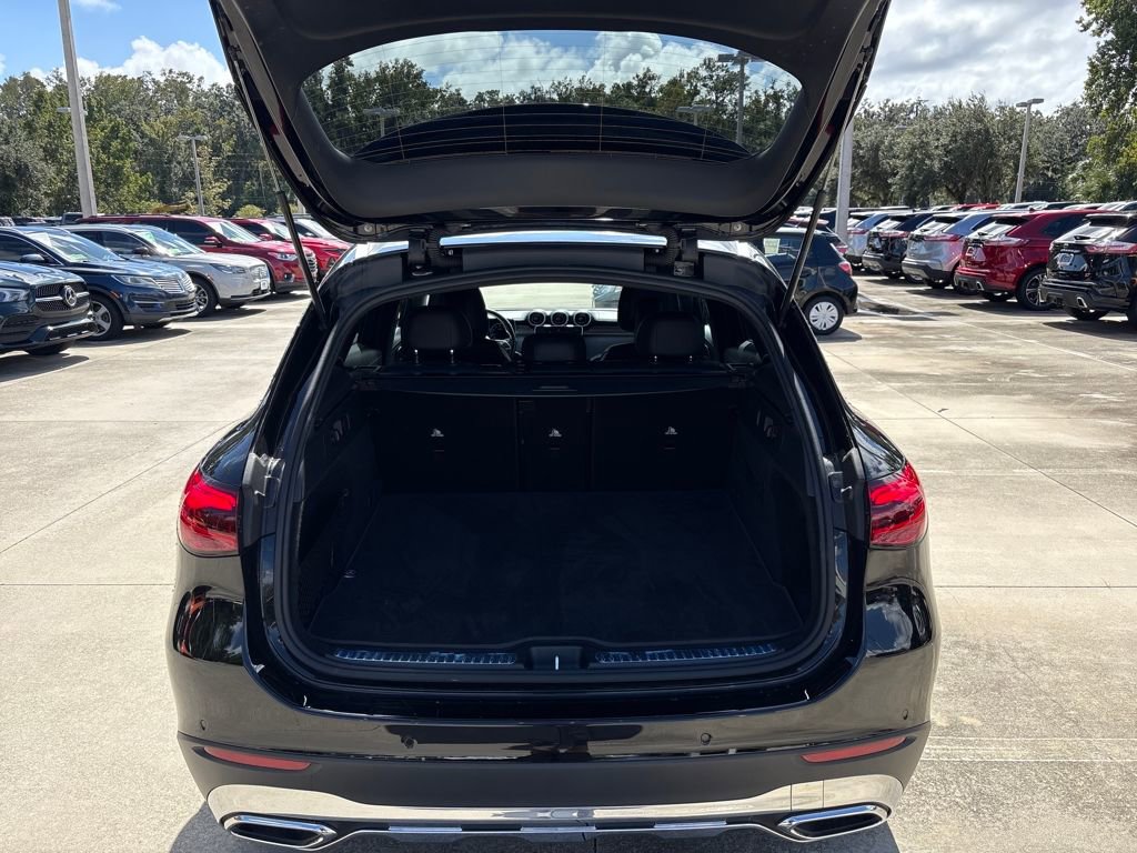 Used 2024 Mercedes-Benz GLC 300 4MATIC image 28